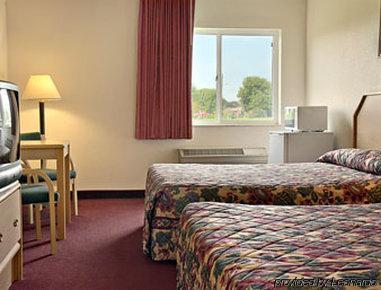 Super 8 By Wyndham 2*